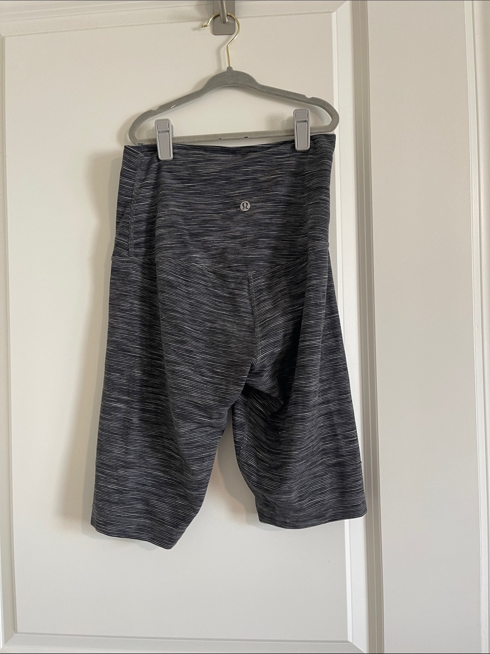 lululemon athletica women’s Dark Gray Space-Dye Athletic Shorts